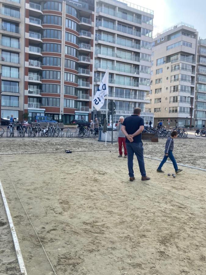 Appartement Met Zicht Op Zee Knokke-Heist Exterior photo
